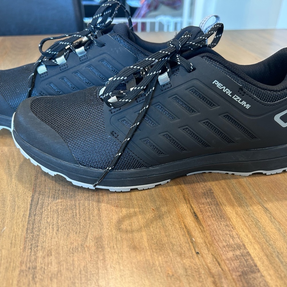 Pearl Izumi Men's Black Cycling Shoes